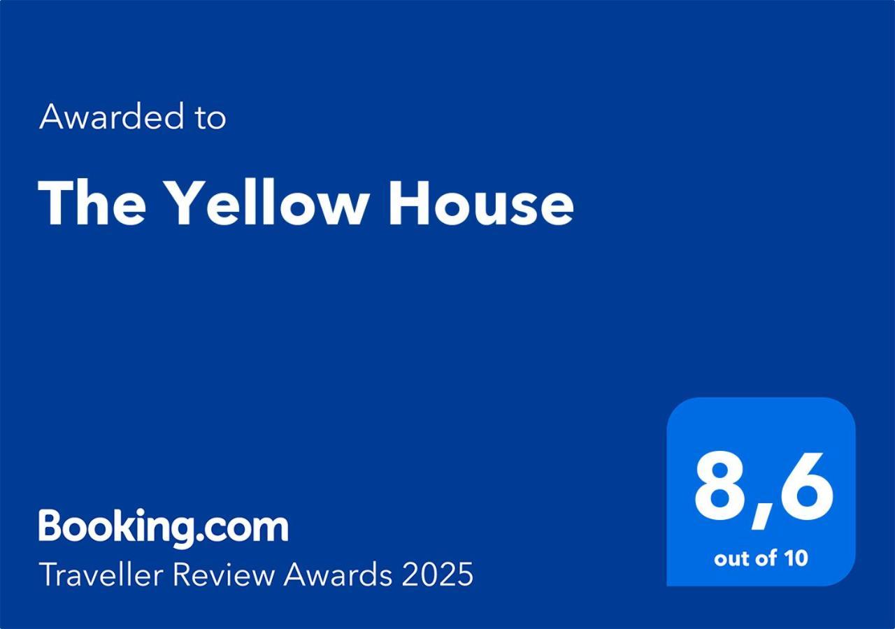 The Yellow House カターニア エクステリア 写真